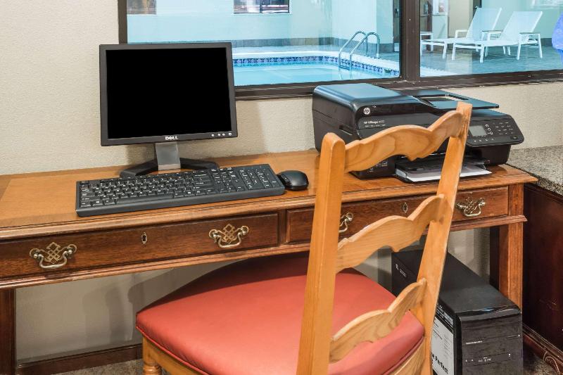 فندق Travelodge By Wyndham Longmont