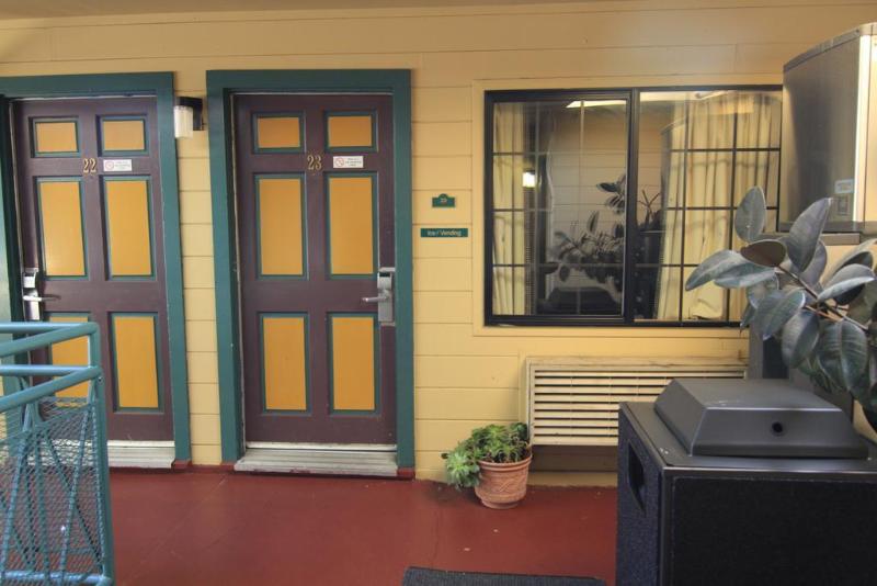 בית מלון כפרי San Francisco Inn