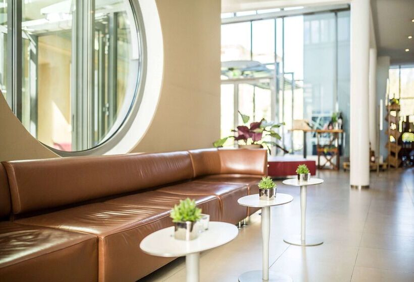 هتل Vienna House By Wyndham Havelufer Potsdam