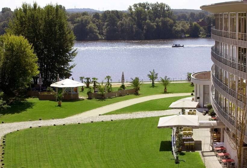 ホテル Vienna House By Wyndham Havelufer Potsdam