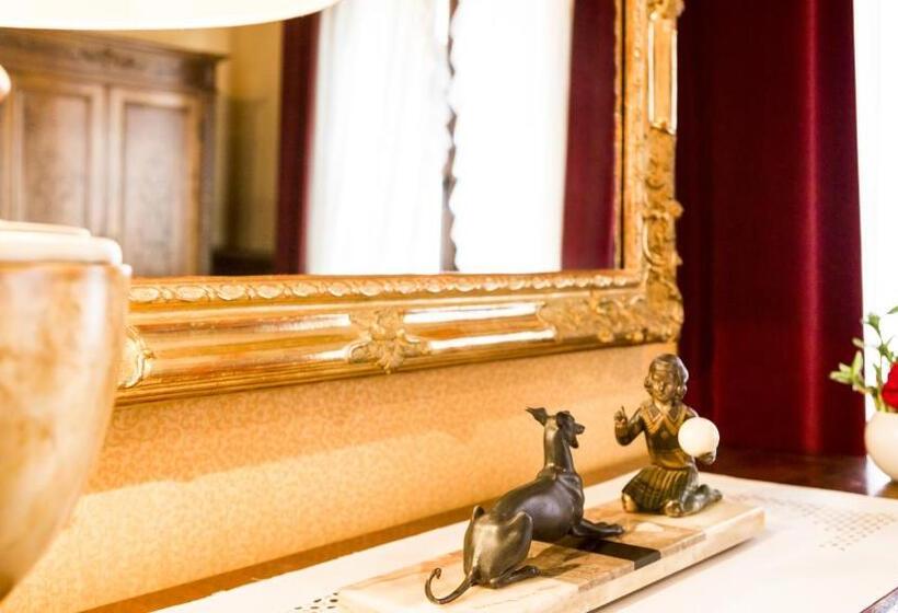 ホテル Villa Fiordaliso