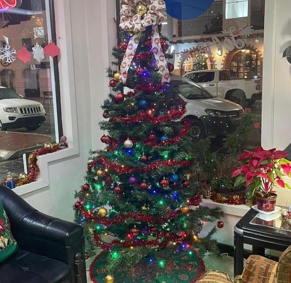 酒店 Villa Fontana Inn