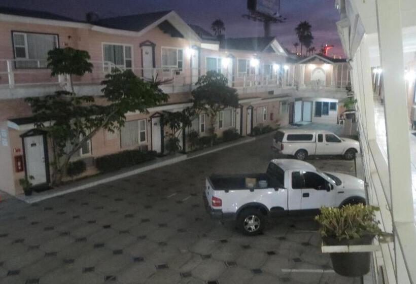 酒店 Villa Fontana Inn