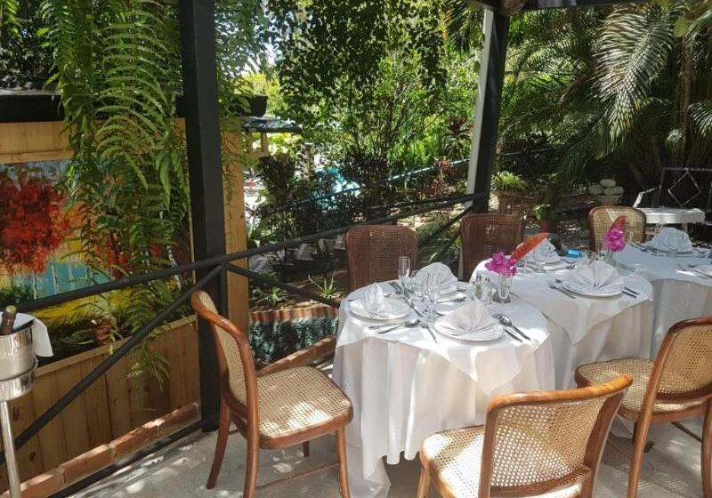 Отель Villa Tournon