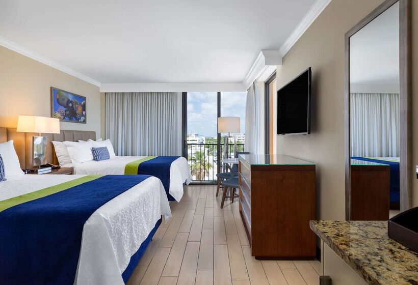 فندق Wyndham Deerfield Beach Resort