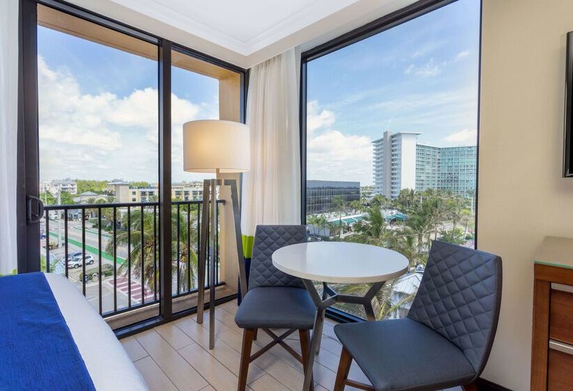 فندق Wyndham Deerfield Beach Resort