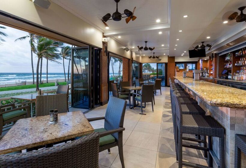 فندق Wyndham Deerfield Beach Resort