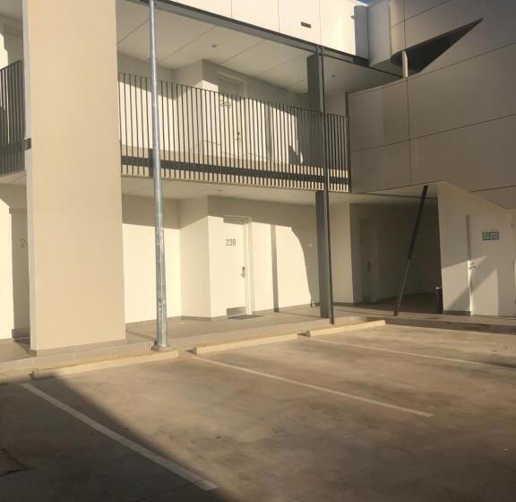 ホテル Young Federation Motor Inn And Services Club