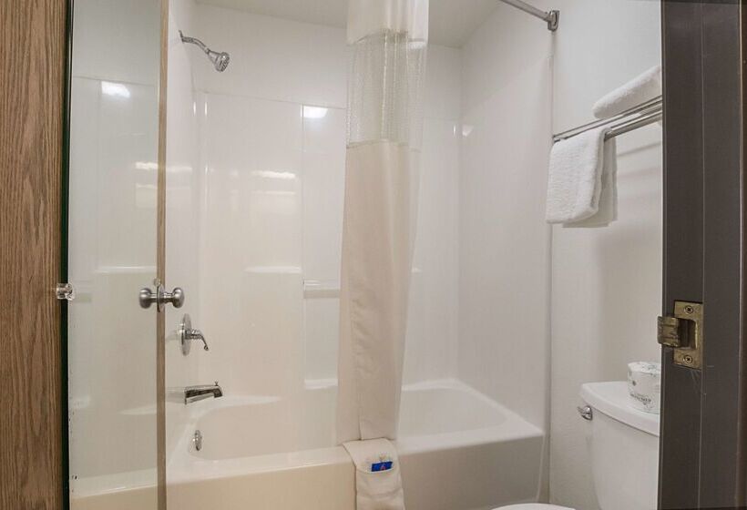 Motel 6 Waterloo, Ia   Crossroads Mall   Cedar Falls