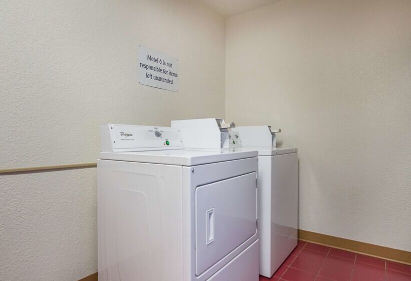 Motel 6 Waterloo, Ia   Crossroads Mall   Cedar Falls