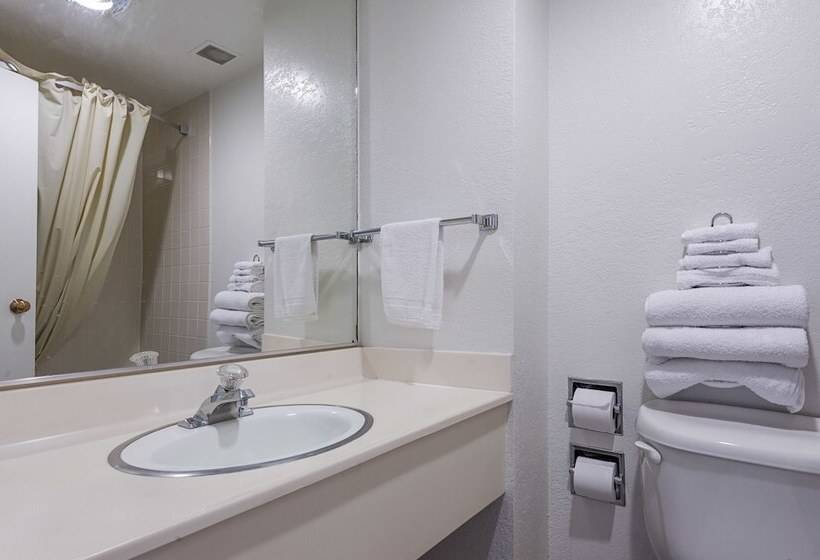 Motel 6 Waterloo, Ia   Crossroads Mall   Cedar Falls