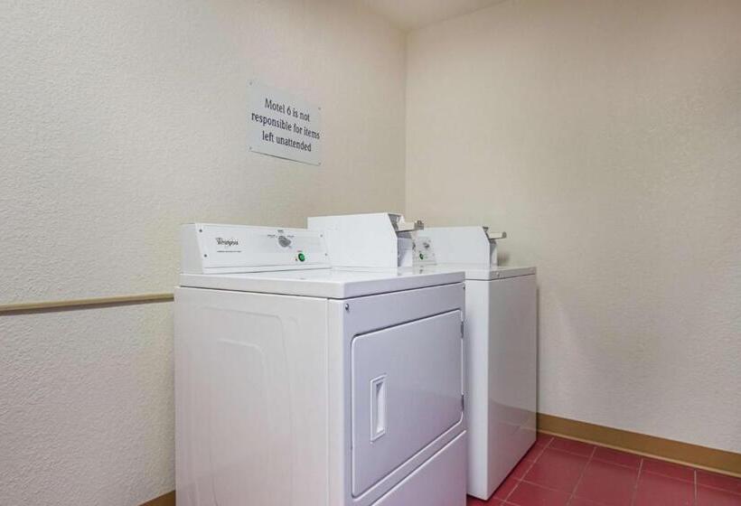 Motel 6 Waterloo, Ia   Crossroads Mall   Cedar Falls