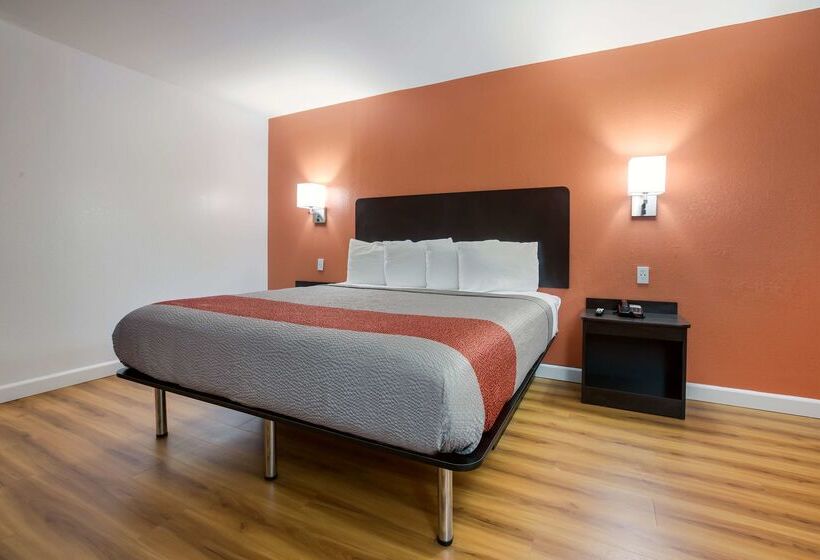 Motel 6 Suwanee, Ga   Gwinnett Center