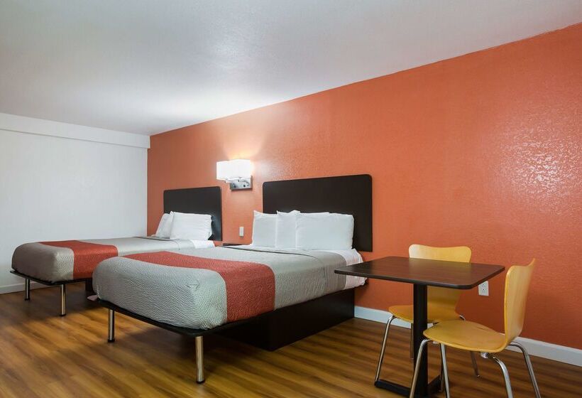 Motel 6 Suwanee, Ga   Gwinnett Center