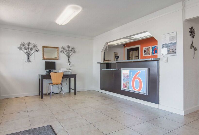 Motel 6 Hope, Ar