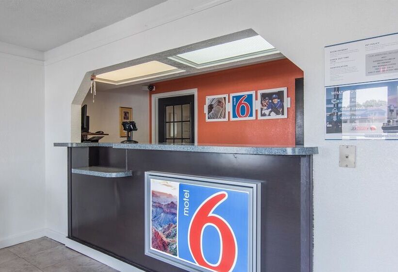 Motel 6 Hope, Ar