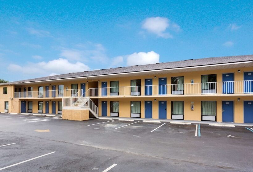 Motel 6 Macclenny, Fl