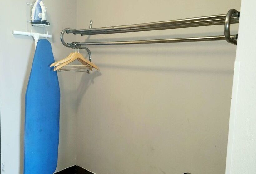 מוטל Americas Best Value Inn & Suites Foley