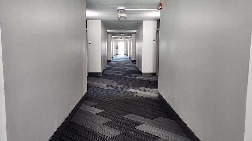 מוטל Americas Best Value Inn & Suites Foley