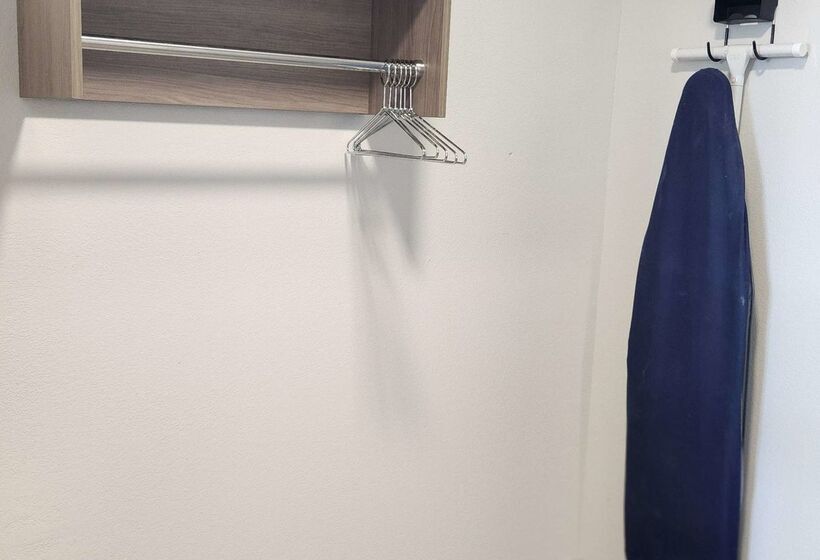 מוטל Americas Best Value Inn & Suites Foley