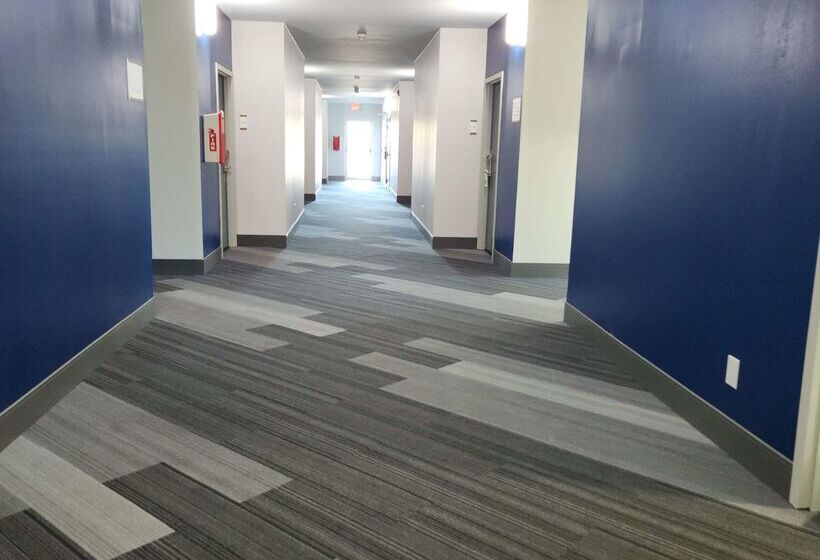 מוטל Americas Best Value Inn & Suites Foley