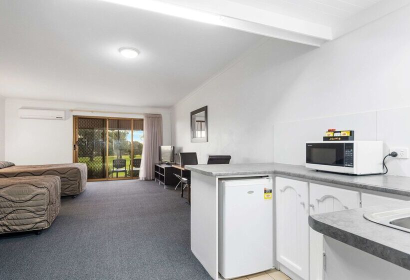 فندق على الطريق Comfort Inn & Suites Riverland