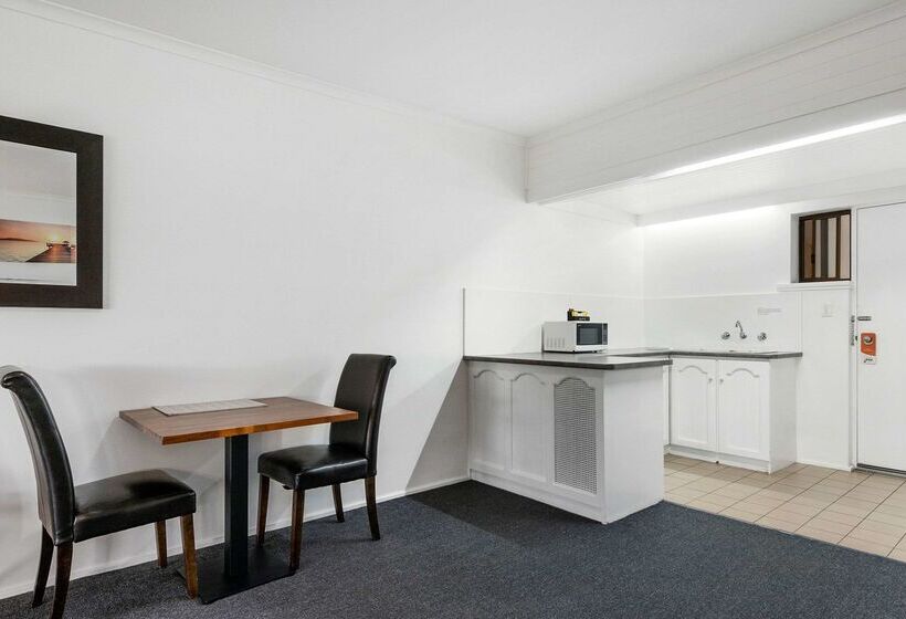 فندق على الطريق Comfort Inn & Suites Riverland