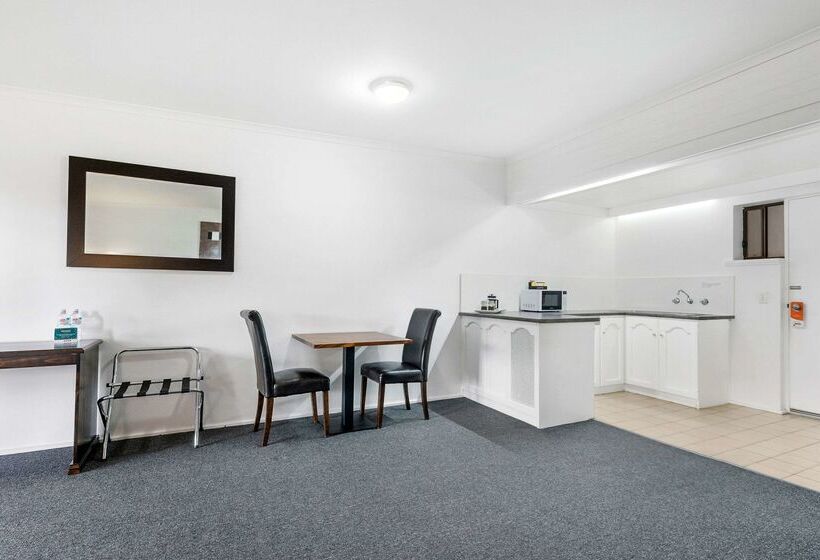 فندق على الطريق Comfort Inn & Suites Riverland