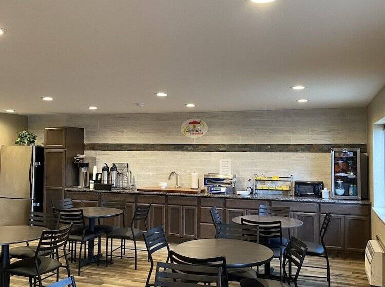 모텔 Super 8 By Wyndham Independence Ks