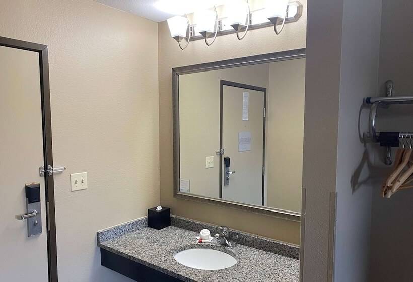 모텔 Super 8 By Wyndham Independence Ks