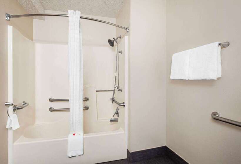 فندق على الطريق Super 8 By Wyndham Lenexa Overland Park Area/mall Area