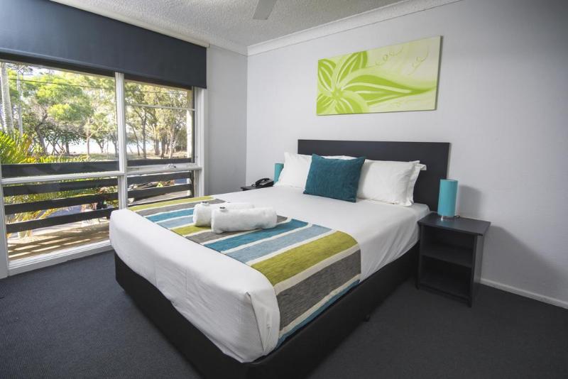 אתר נופש The Beach Motel Hervey Bay