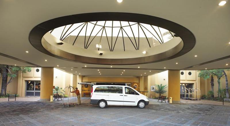 Курорт The Sun City Hotel