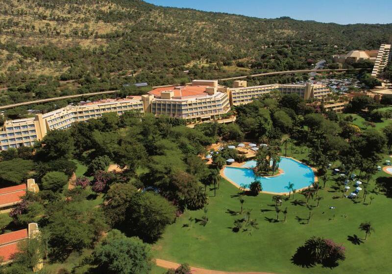 Курорт The Sun City Hotel