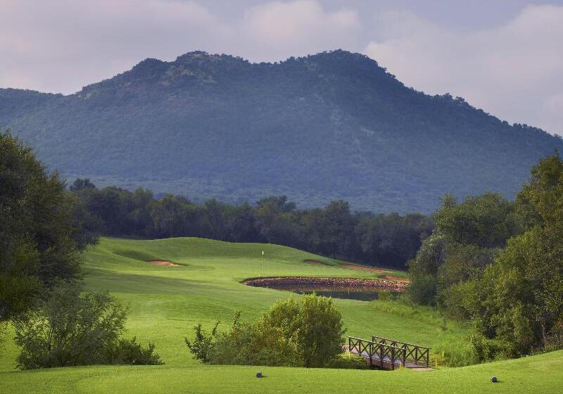 Курорт The Sun City Hotel