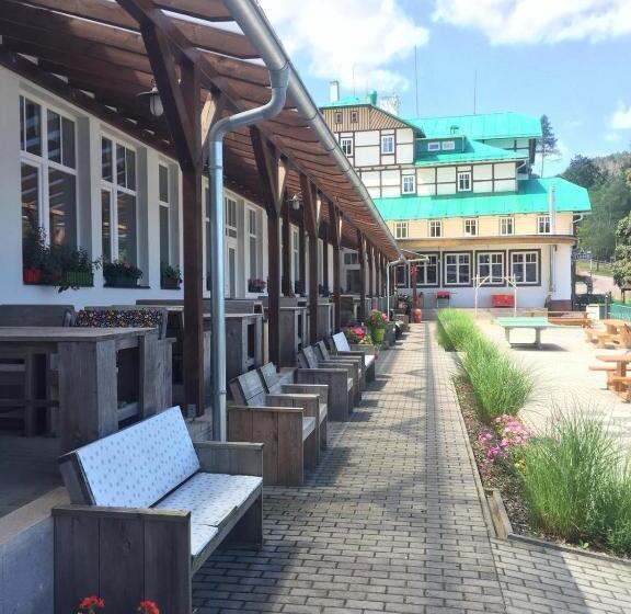 Retro Hotel Pod Zvičinou