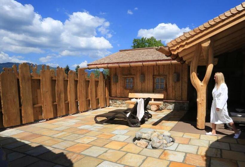 Alm  & Wellnesshotel Alpenhof