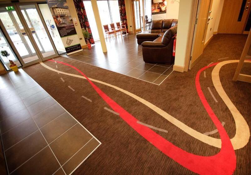 Belmore Court & Motel