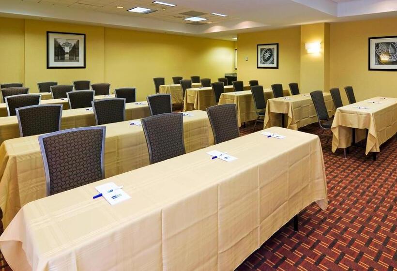 Holiday Inn Express Hotel & Suites Kendall East Miami, An Ihg