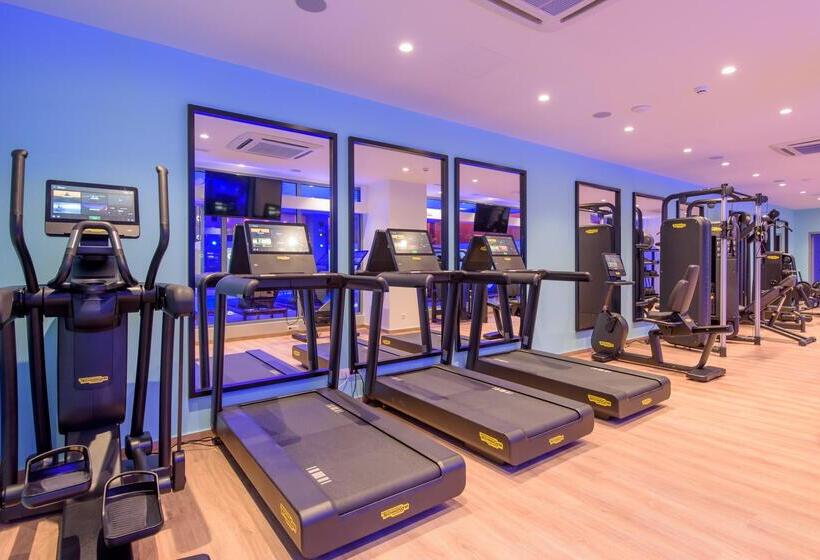 酒店 Arina Beach Resort