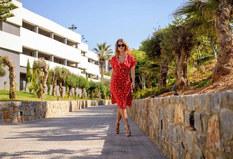 酒店 Arina Beach Resort