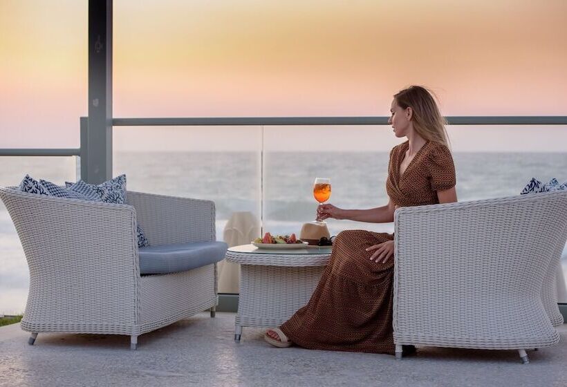 酒店 Arina Beach Resort