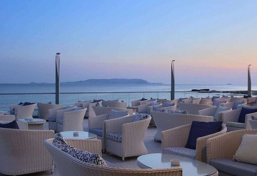 酒店 Arina Beach Resort