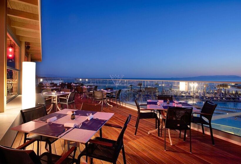 酒店 Arina Beach Resort