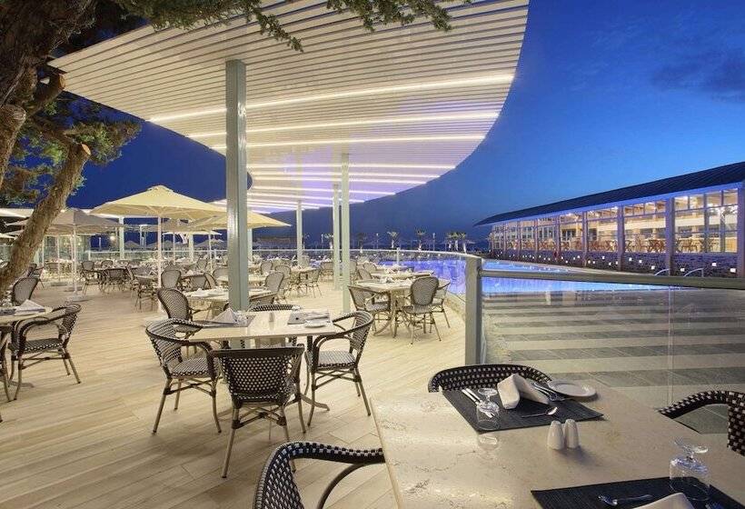 酒店 Arina Beach Resort