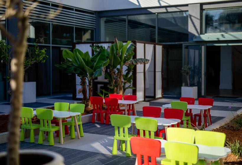 酒店 Arina Beach Resort