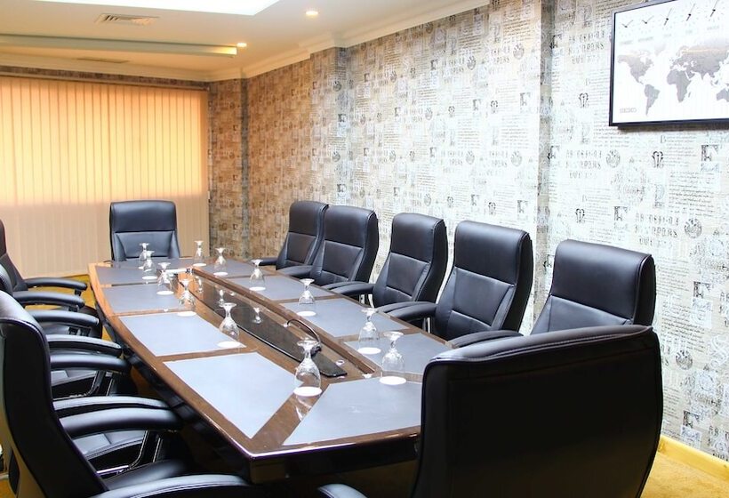 فندق Bahrain International