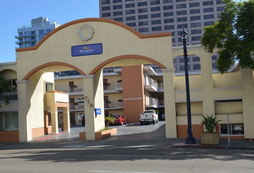 בית מלון כפרי Baymont By Wyndham San Diego Downtown