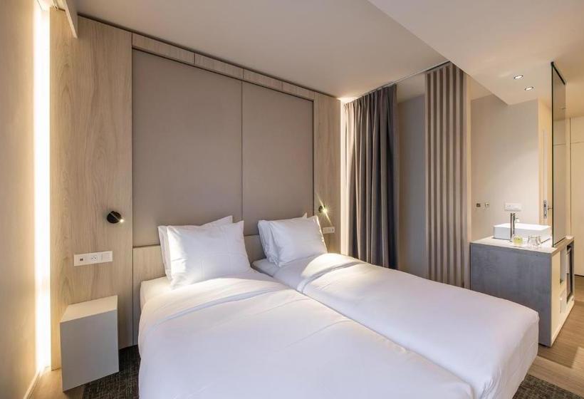 Отель Begijnhof