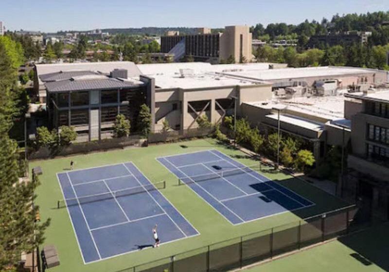 فندق Bellevue Club